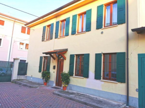 Flat blue Verona